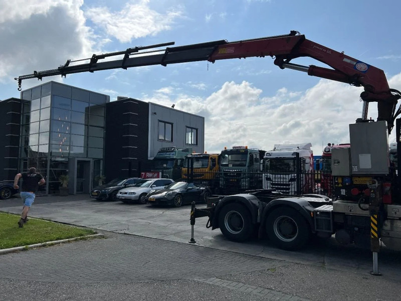 HMF 4220 K6 + REMOTE CTRL - 4 OUTRIGGERS 4220 K6 - Flèche: photos 2 HMF 4220 K6 + REMOTE CTRL - 4 OUTRIGGERS 4220 K6 - Flèche: photos 2