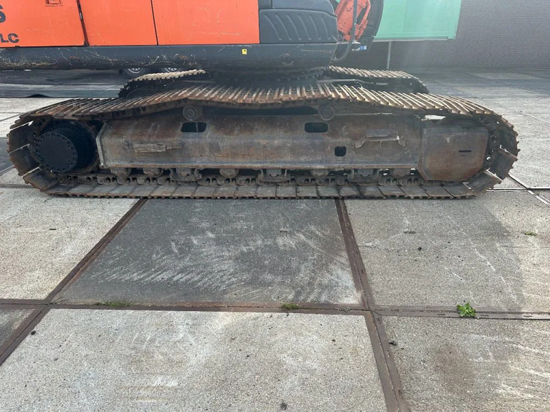 Hitachi ZX350LC-5B CE - Pelle sur chenille: photos 3 Hitachi ZX350LC-5B CE - Pelle sur chenille: photos 3