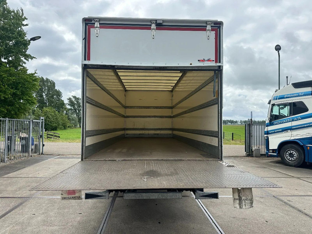 Iveco ML 150 -220, DHOLLANDIA LIFT, BOX 760X250X250 CM - Camion fourgon: photos 5 Iveco ML 150 -220, DHOLLANDIA LIFT, BOX 760X250X250 CM - Camion fourgon: photos 5