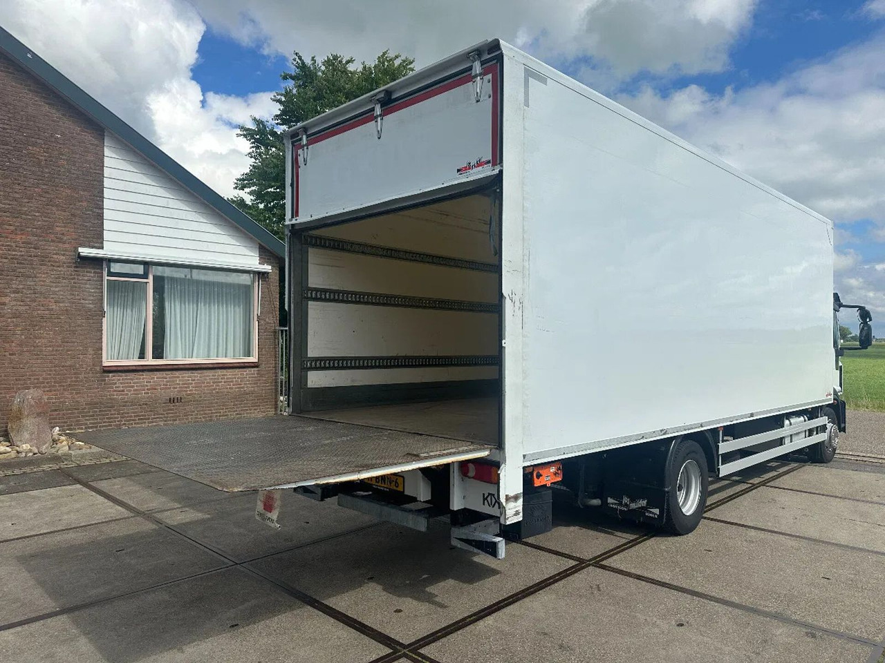 Iveco ML 150 -220, DHOLLANDIA LIFT, BOX 760X250X250 CM - Camion fourgon: photos 4 Iveco ML 150 -220, DHOLLANDIA LIFT, BOX 760X250X250 CM - Camion fourgon: photos 4