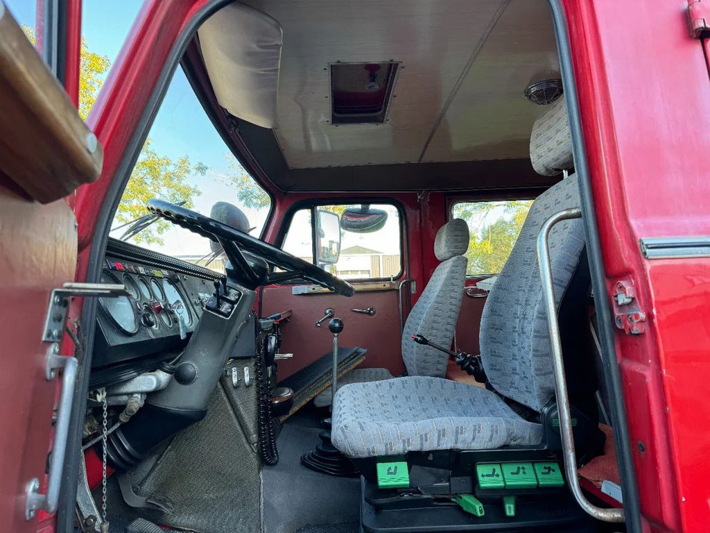 Camion de pompier MAN 13 4X2 FIRE TRUCK: photos 12