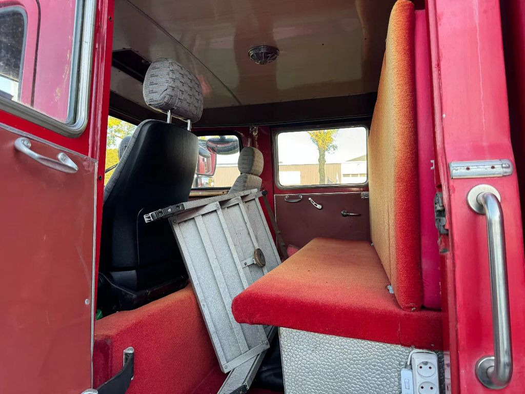 Camion de pompier MAN 13 4X2 FIRE TRUCK: photos 8