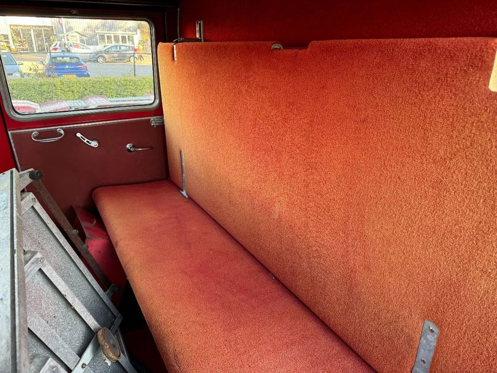 Camion de pompier MAN 13 4X2 FIRE TRUCK: photos 11