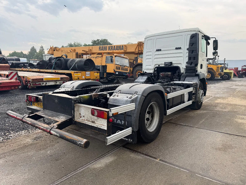 MAN TGM 18.340 4X2 EURO 5 CHASSIS - Châssis cabine: photos 4 MAN TGM 18.340 4X2 EURO 5 CHASSIS - Châssis cabine: photos 4