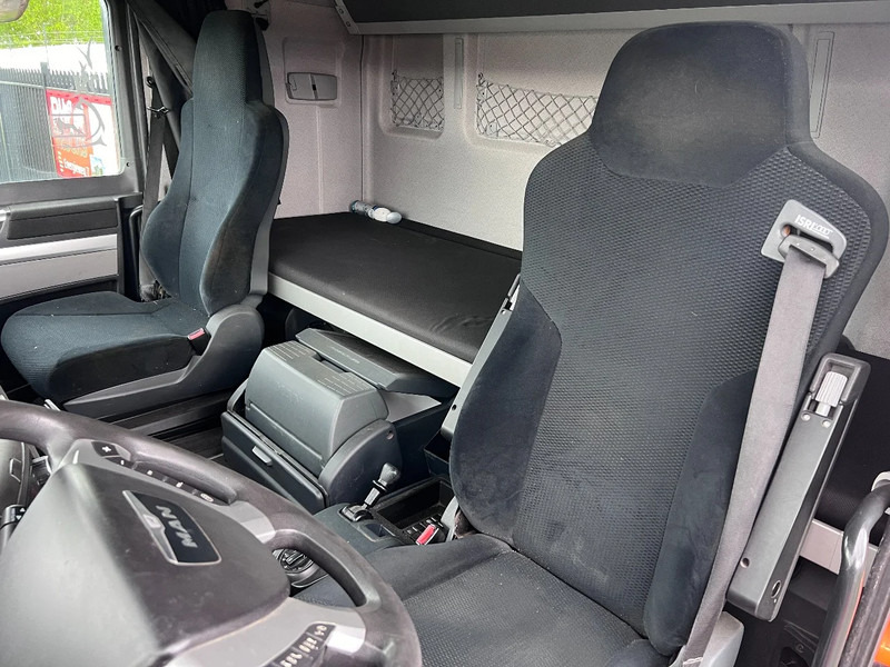 Camion porte-conteneur/ Caisse mobile MAN TGX 26.440 XLX 6X2 EURO 5 - BDF CHASSIS + RETARDER: photos 8