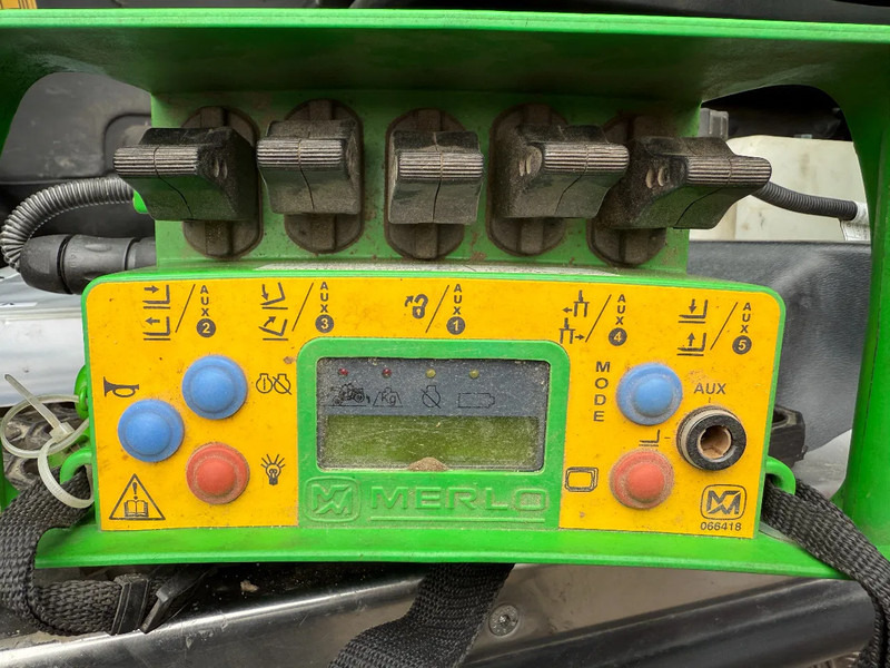 Merlo ROTO40.26MCSS, AFSTANDBEDIENING,MANBAK PALLETVORKEN HIJS JIB EN LIER - Chariot télescopique: photos 5 Merlo ROTO40.26MCSS, AFSTANDBEDIENING,MANBAK PALLETVORKEN HIJS JIB EN LIER - Chariot télescopique: photos 5