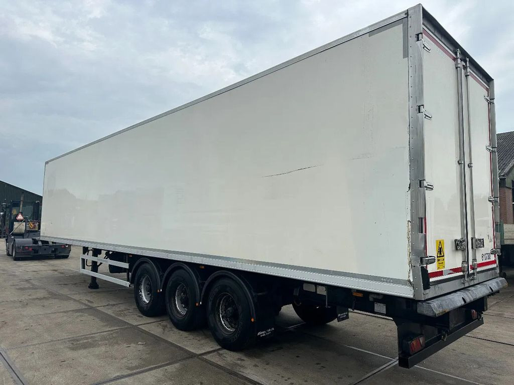 Montracon 10 X THERMO KING SLX 200 -13,4X2,5X2,6 - Semi-remorque frigorifique: photos 5 Montracon 10 X THERMO KING SLX 200 -13,4X2,5X2,6 - Semi-remorque frigorifique: photos 5