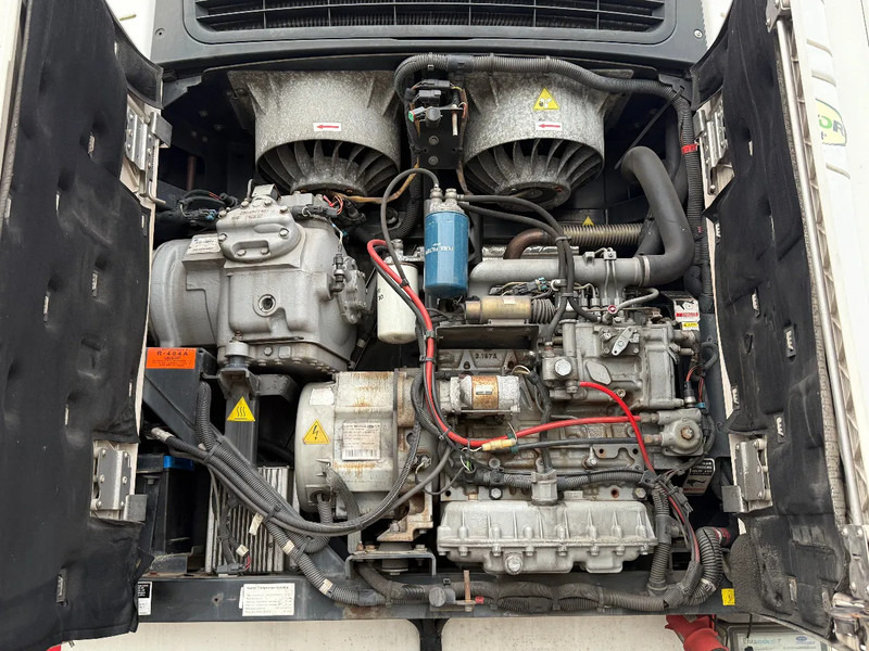 Renders + CARRIER VECTOR 1850 + DHOLLANDIA LIFT - crédit-bail Renders + CARRIER VECTOR 1850 + DHOLLANDIA LIFT: photos 8