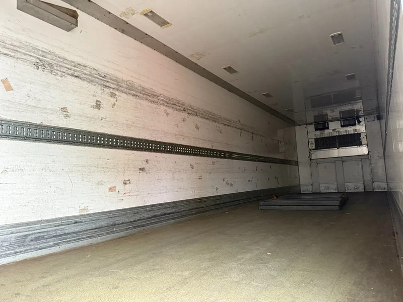 Renders + CARRIER VECTOR 1850 + DHOLLANDIA LIFT - crédit-bail Renders + CARRIER VECTOR 1850 + DHOLLANDIA LIFT: photos 12