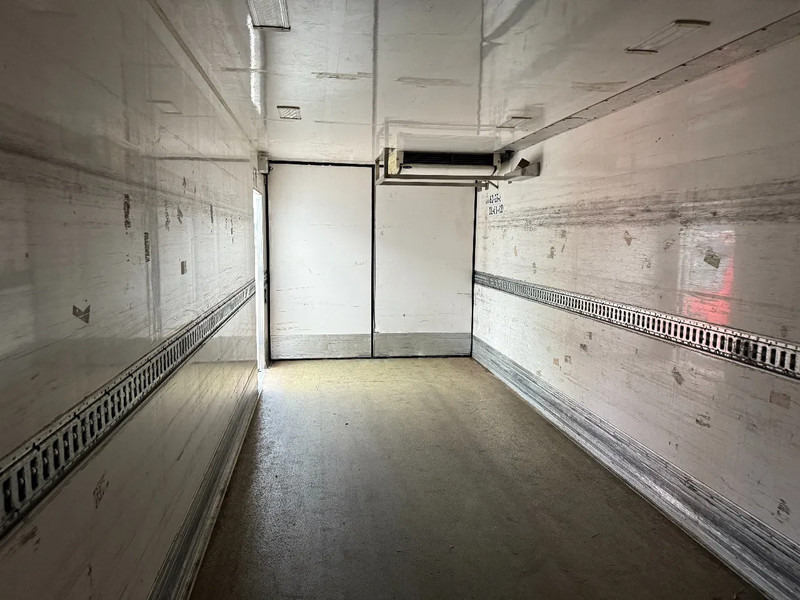 Renders + CARRIER VECTOR 1850 + DHOLLANDIA LIFT - crédit-bail Renders + CARRIER VECTOR 1850 + DHOLLANDIA LIFT: photos 15