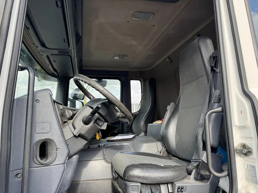 Camion fourgon Scania P230 4X2 - EURO 5 + DHOLLANDIA LIFT: photos 15