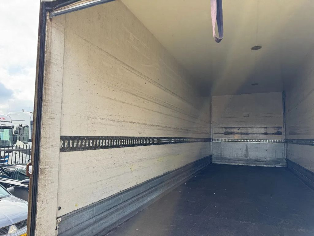 Camion fourgon Scania P230 4X2 - EURO 5 + DHOLLANDIA LIFT: photos 10