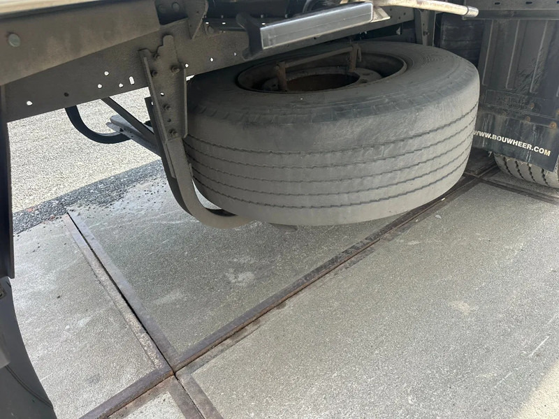 Semi-remorque frigorifique Schmitz Cargobull SCB*S3B THERMO KING SLX300E 3 AXLE: photos 13 Semi-remorque frigorifique Schmitz Cargobull SCB*S3B THERMO KING SLX300E 3 AXLE: photos 13