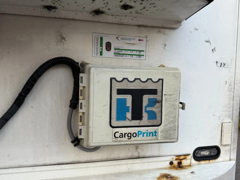 Semi-remorque frigorifique Schmitz Cargobull SKO24 + THERMOKING SLX 300 D&E: photos 12 Semi-remorque frigorifique Schmitz Cargobull SKO24 + THERMOKING SLX 300 D&E: photos 12