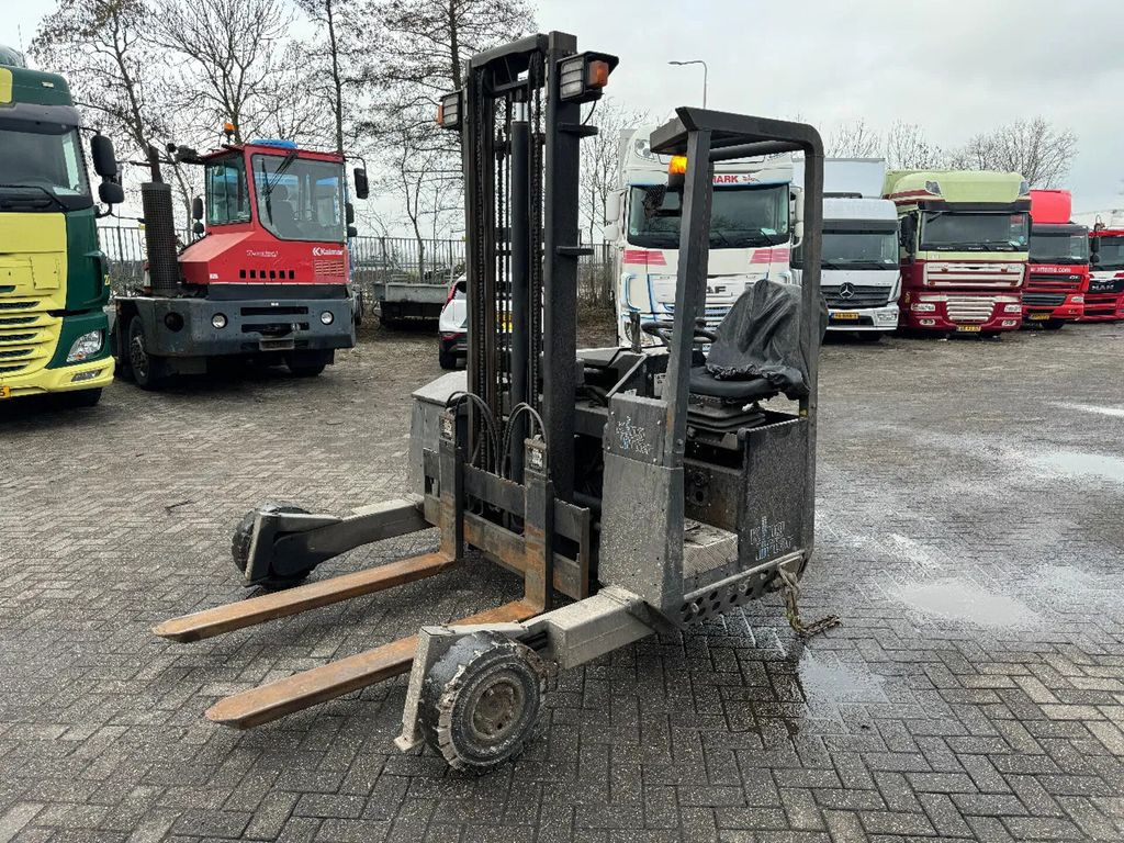 Terberg TKL 3X3 M 2000 KG KINGLIFTER 3,6 METER H - Chariot élévateur diesel: photos 1 Terberg TKL 3X3 M 2000 KG KINGLIFTER 3,6 METER H - Chariot élévateur diesel: photos 1