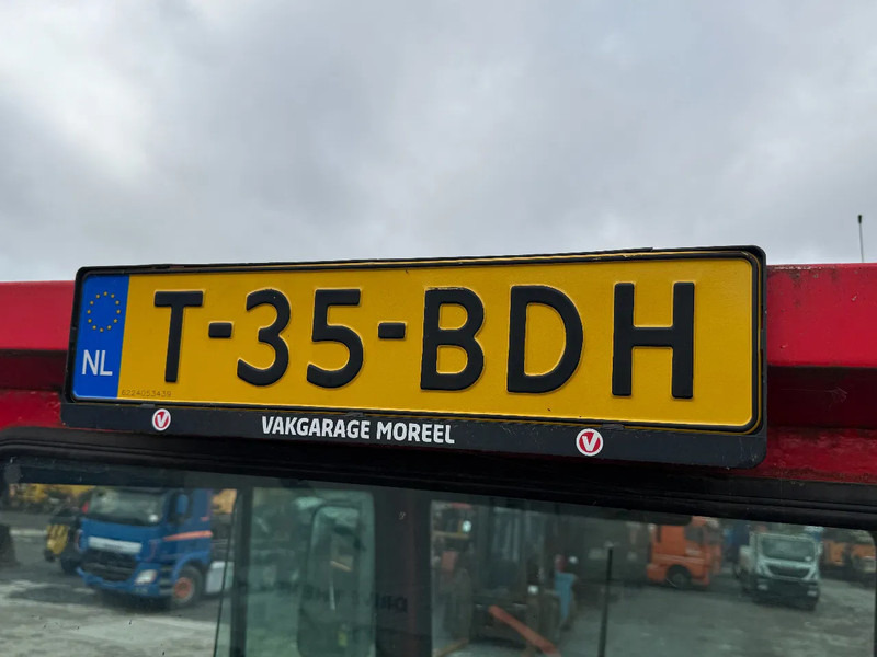Tracteur portuaire Terberg YT 180 4X2 - HUB REDUCTION + NL REGISTRATION!: photos 8