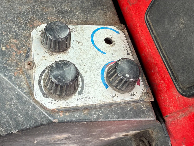 Tracteur portuaire Terberg YT 180 4X2 - HUB REDUCTION + NL REGISTRATION!: photos 10