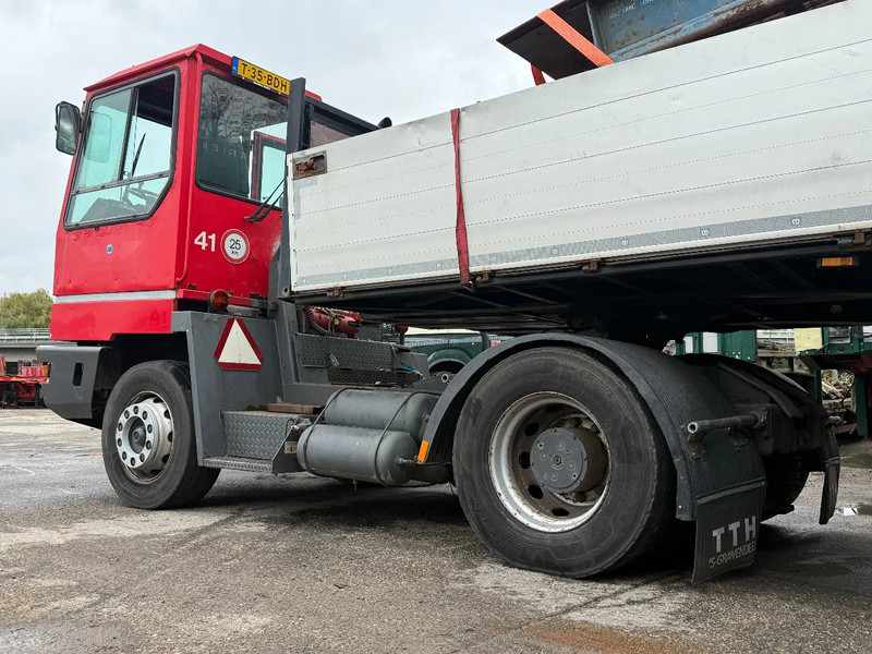 Tracteur portuaire Terberg YT 180 4X2 - HUB REDUCTION + NL REGISTRATION!: photos 6