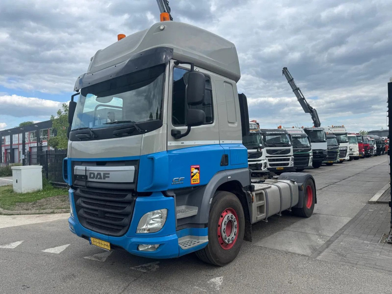 DAF CF 440 4X2 - EURO 6 + TÜV 12-2025 - Tracteur routier: photos 1 DAF CF 440 4X2 - EURO 6 + TÜV 12-2025 - Tracteur routier: photos 1