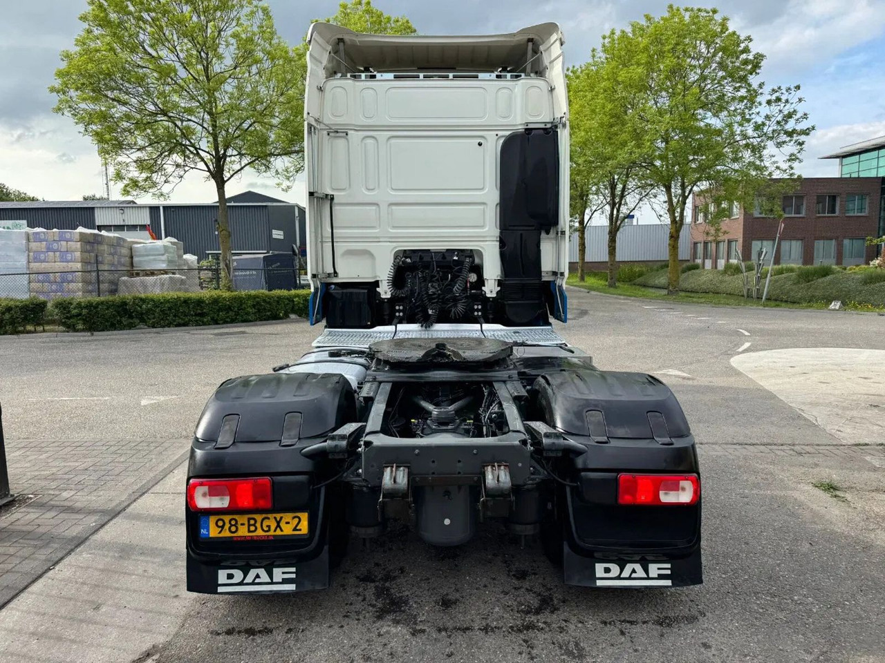 DAF XF 440 4X2 EURO 6 SPOILERS HOLLAND TRUCK - Tracteur routier: photos 5 DAF XF 440 4X2 EURO 6 SPOILERS HOLLAND TRUCK - Tracteur routier: photos 5