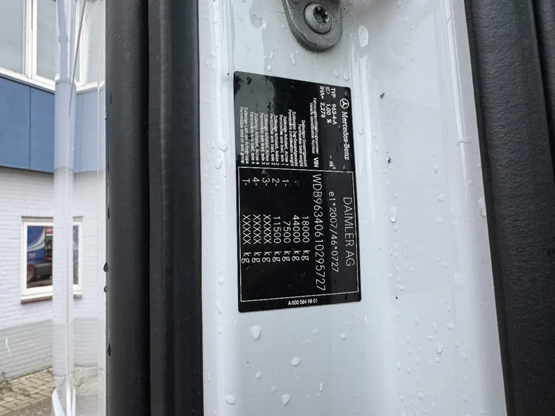 Mercedes-Benz Actros 1842 4X2 EURO 6 MEGA DOUBLE TANK - crédit-bail Mercedes-Benz Actros 1842 4X2 EURO 6 MEGA DOUBLE TANK: photos 15 Mercedes-Benz Actros 1842 4X2 EURO 6 MEGA DOUBLE TANK - crédit-bail Mercedes-Benz Actros 1842 4X2 EURO 6 MEGA DOUBLE TANK: photos 15