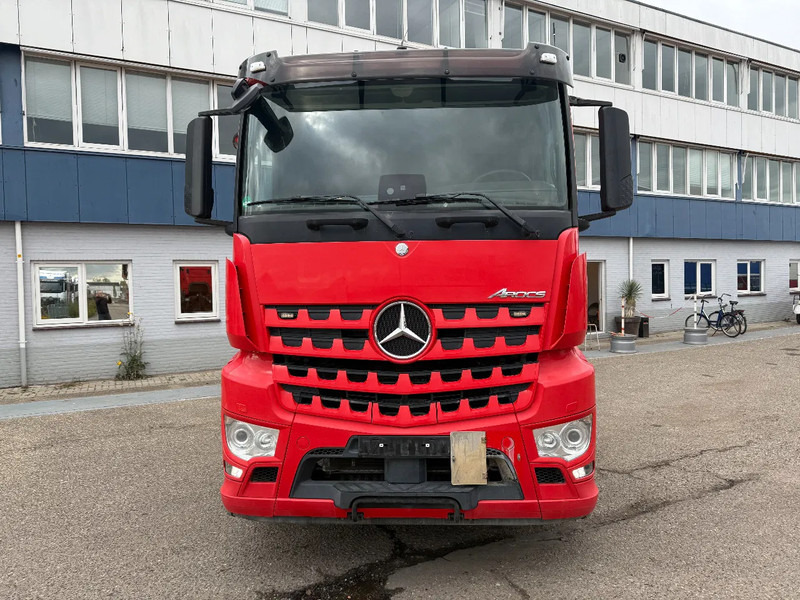 Mercedes-Benz Arocs 4X4 HYDRO DRIVE AN TIPPER HYDRAULIC - Tracteur routier: photos 2 Mercedes-Benz Arocs 4X4 HYDRO DRIVE AN TIPPER HYDRAULIC - Tracteur routier: photos 2