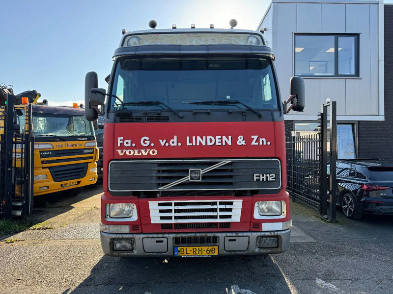 Volvo FH 12.460 4X2 SPOILERS EURO 3 MANUAL - Tracteur routier: photos 2 Volvo FH 12.460 4X2 SPOILERS EURO 3 MANUAL - Tracteur routier: photos 2