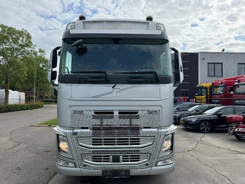 Tracteur routier Volvo FH 460 6X2 PALFINGER 2300 + REMOTE CONTROL: photos 19 Tracteur routier Volvo FH 460 6X2 PALFINGER 2300 + REMOTE CONTROL: photos 19