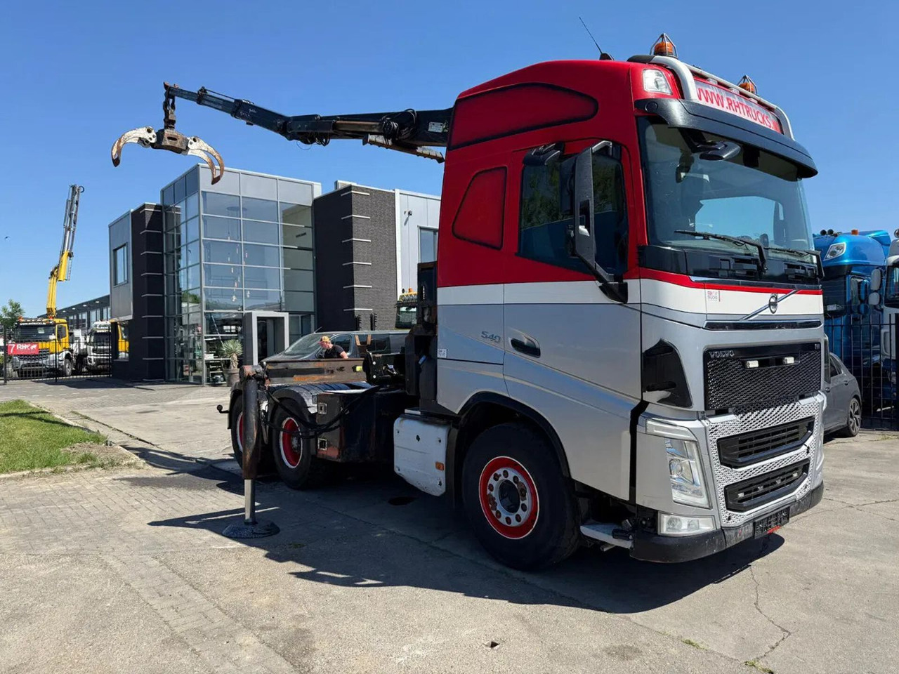 Volvo FH 540 6X4 - EURO 6 + PALFINGER EPSILON S260Z96 - Tracteur routier: photos 2 Volvo FH 540 6X4 - EURO 6 + PALFINGER EPSILON S260Z96 - Tracteur routier: photos 2