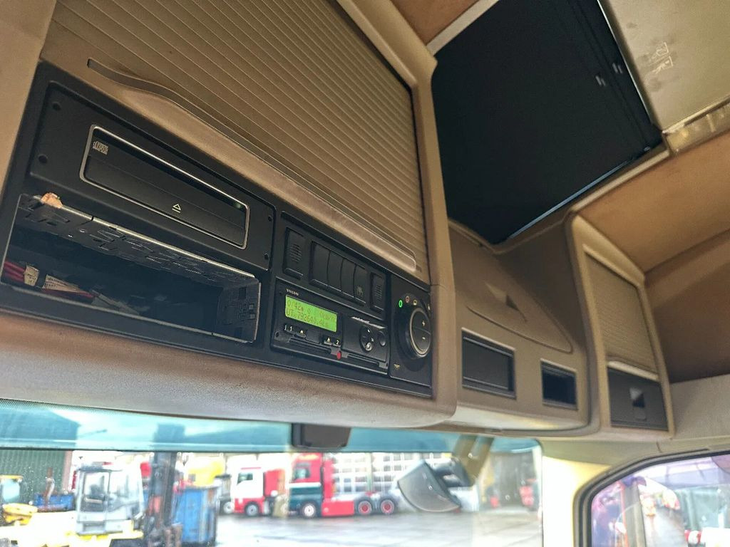 Volvo FH FH420 MET 4 ASSIGE FLOOR OPLEGGER  - crédit-bail Volvo FH FH420 MET 4 ASSIGE FLOOR OPLEGGER: photos 12