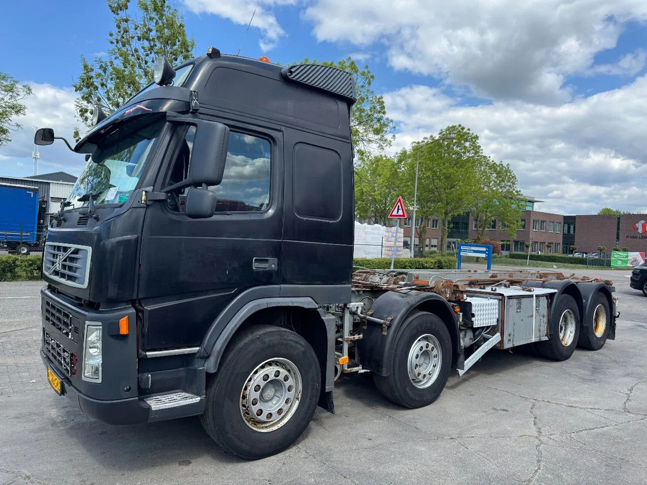 Volvo FM 440 8X4 EURO 5 + CABELLIFT TIPPER - Camion ampliroll: photos 1 Volvo FM 440 8X4 EURO 5 + CABELLIFT TIPPER - Camion ampliroll: photos 1