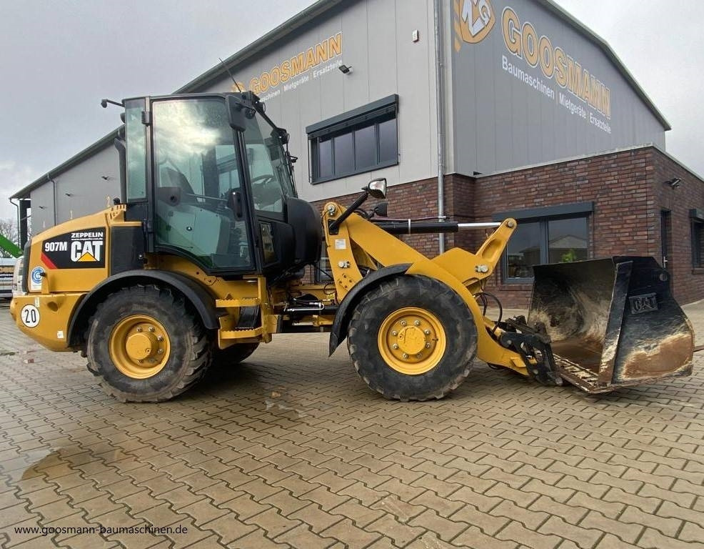 CAT 907 M - Chargeuse sur pneus: photos 1 CAT 907 M - Chargeuse sur pneus: photos 1