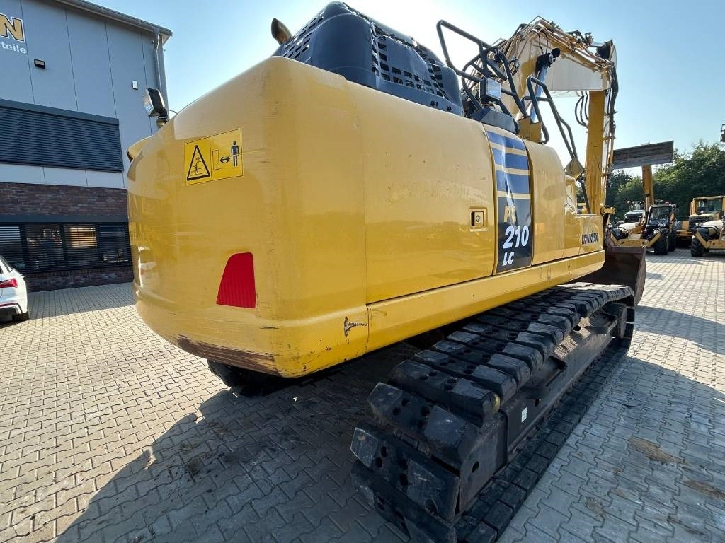KOMATSU PC210 LC-11 - Pelle sur chenille: photos 5 KOMATSU PC210 LC-11 - Pelle sur chenille: photos 5