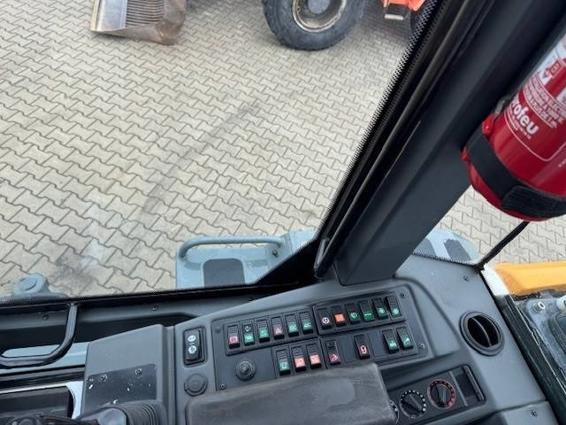 Chargeuse sur pneus LIEBHERR L 514: photos 7