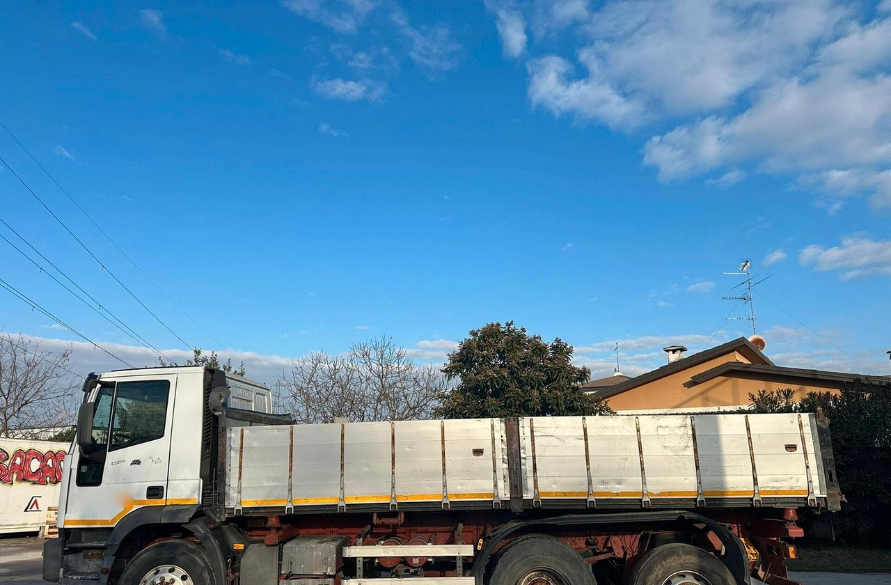 Motrice Iveco Eurotech 190 27 - Autre matériel: photos 4 Motrice Iveco Eurotech 190 27 - Autre matériel: photos 4