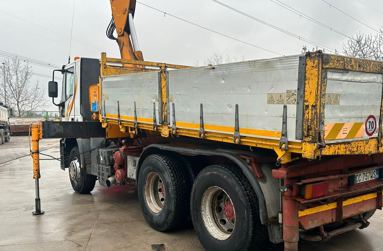 Motrice Iveco eurotech con la grù - Camion benne, Camion grue: photos 3 Motrice Iveco eurotech con la grù - Camion benne, Camion grue: photos 3