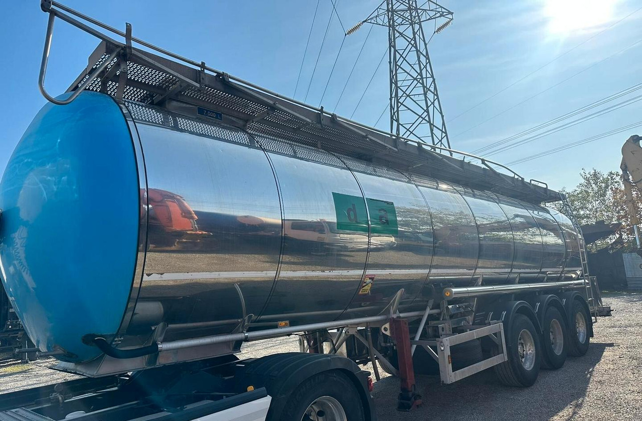 Semirimorchio cisterna Feldbinder - Semi-remorque citerne: photos 1 Semirimorchio cisterna Feldbinder - Semi-remorque citerne: photos 1