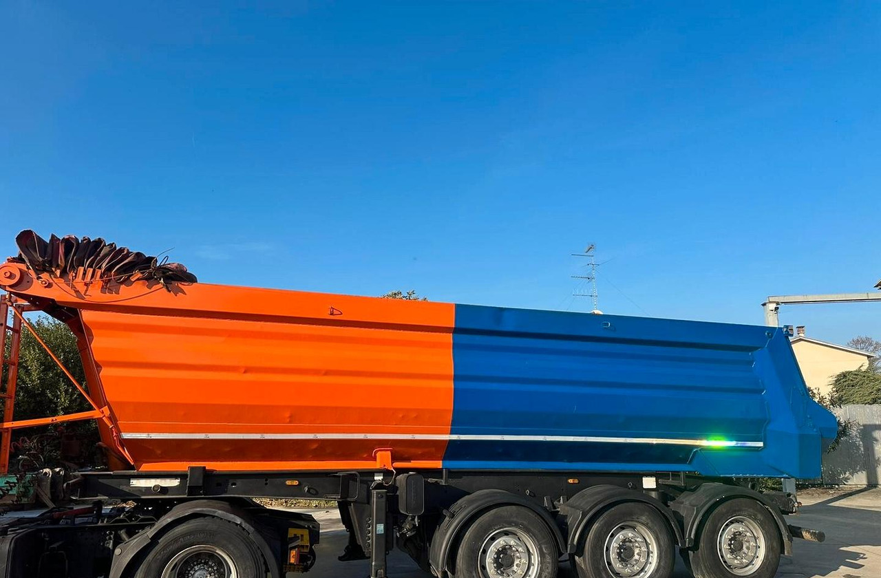 Semirimorchio ribaltabile Adige - Semi-remorque benne: photos 4 Semirimorchio ribaltabile Adige - Semi-remorque benne: photos 4