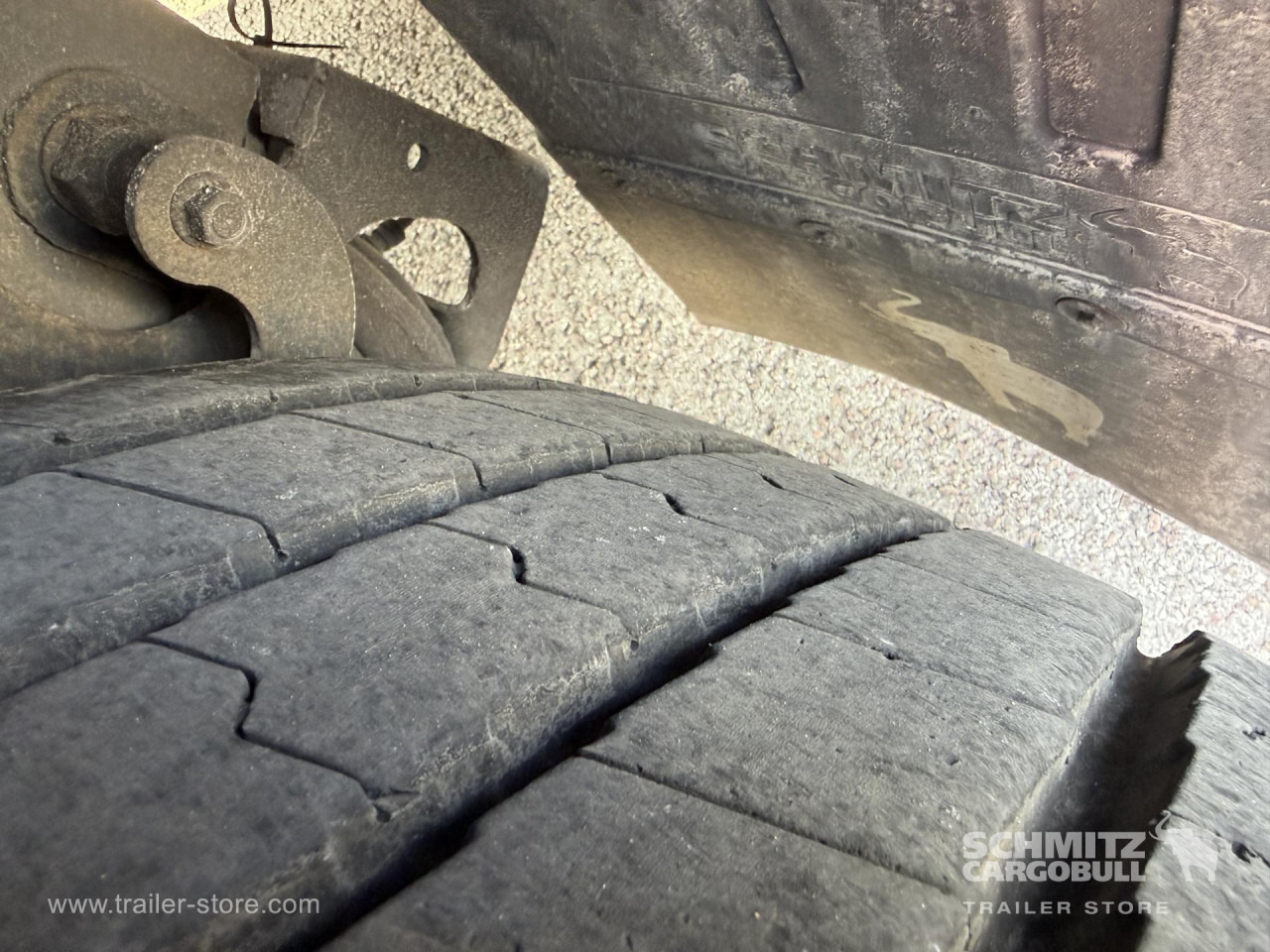 SCHMITZ Reefer Standard Double deck - Semi-remorque isothermique: photos 4 SCHMITZ Reefer Standard Double deck - Semi-remorque isothermique: photos 4