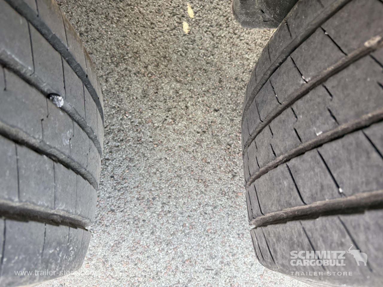 SCHMITZ Reefer Standard Double deck - Semi-remorque isothermique: photos 5 SCHMITZ Reefer Standard Double deck - Semi-remorque isothermique: photos 5