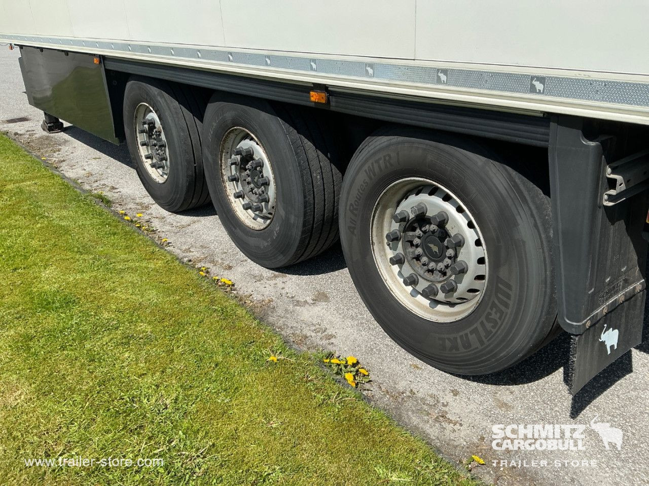SCHMITZ Reefer Standard - Semi-remorque isothermique: photos 5 SCHMITZ Reefer Standard - Semi-remorque isothermique: photos 5