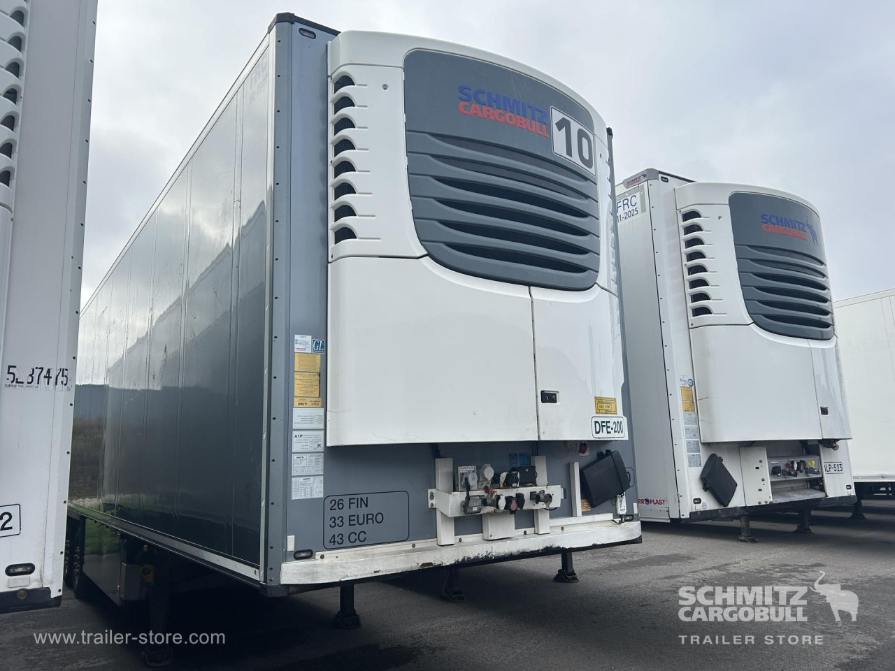 SCHMITZ Reefer Multitemp Taillift - Semi-remorque isothermique: photos 1 SCHMITZ Reefer Multitemp Taillift - Semi-remorque isothermique: photos 1