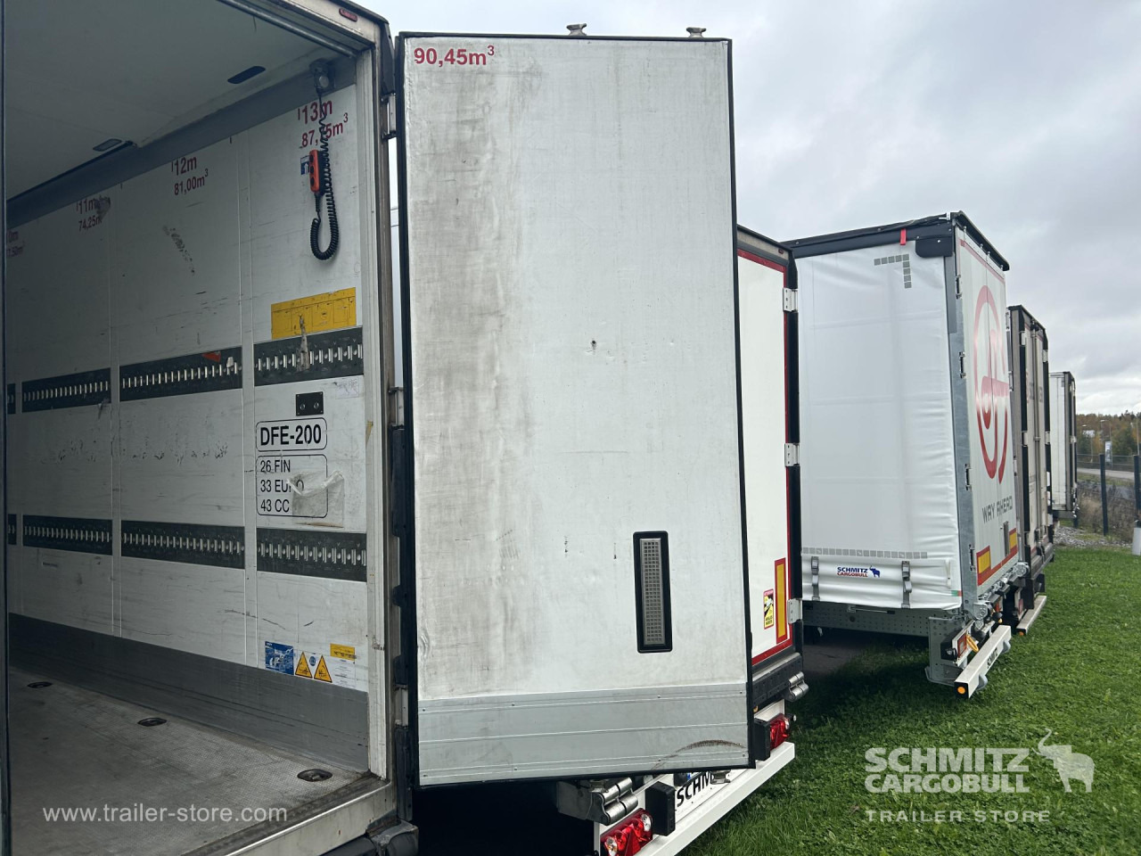 SCHMITZ Reefer Multitemp Taillift - Semi-remorque isothermique: photos 4 SCHMITZ Reefer Multitemp Taillift - Semi-remorque isothermique: photos 4