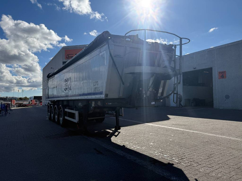 MTDK Tipper / Kipper / Tiptrailer - Semi-remorque benne: photos 1 MTDK Tipper / Kipper / Tiptrailer - Semi-remorque benne: photos 1