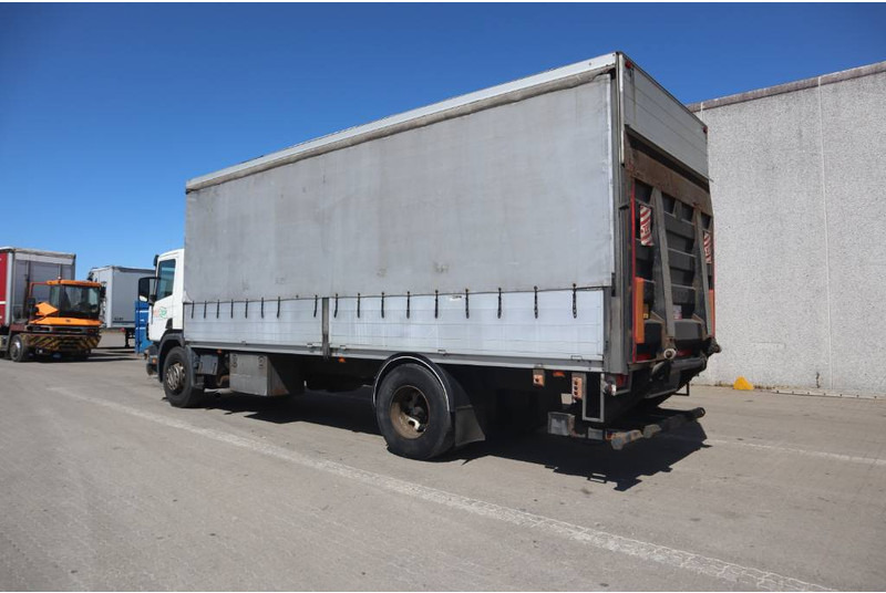 Scania P 94-230 Curtainsider/Plane/Gardin - Camion à rideaux coulissants: photos 4 Scania P 94-230 Curtainsider/Plane/Gardin - Camion à rideaux coulissants: photos 4