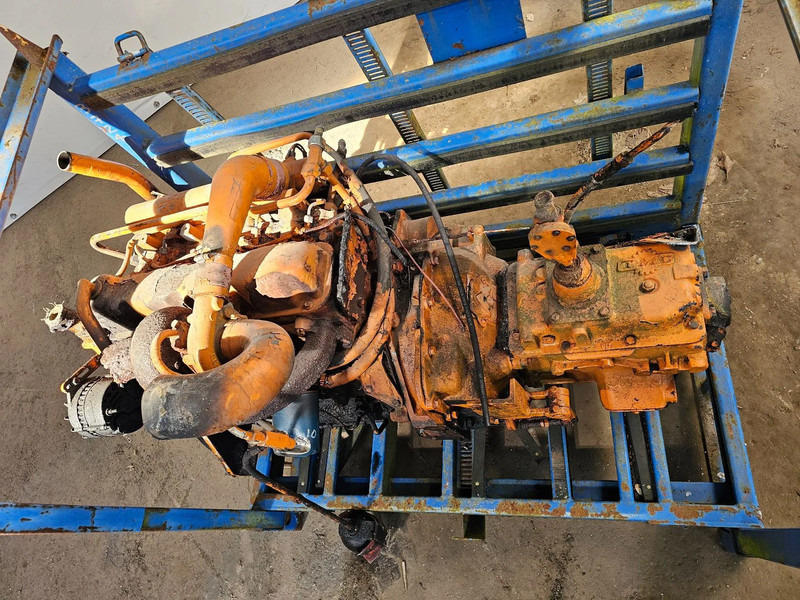 Ford TMC - Moteur pour Camion: photos 3 Ford TMC - Moteur pour Camion: photos 3