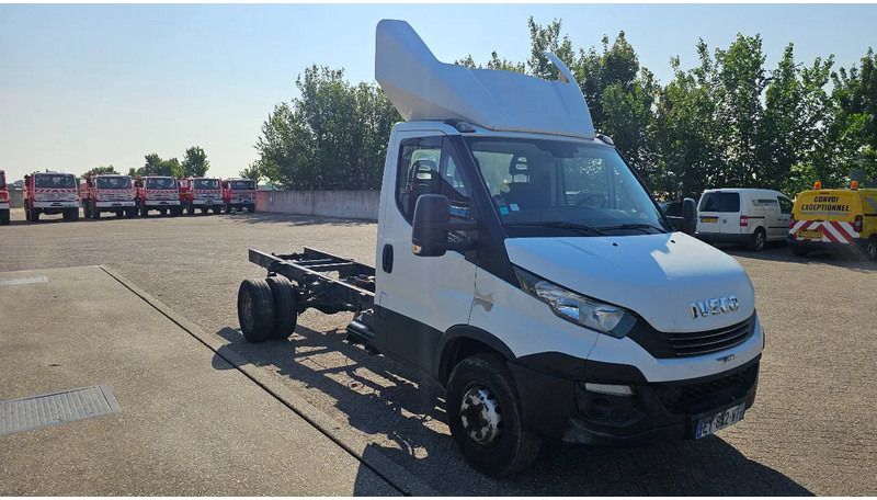 Iveco Daily IS70CI2BA - Châssis cabine: photos 3 Iveco Daily IS70CI2BA - Châssis cabine: photos 3