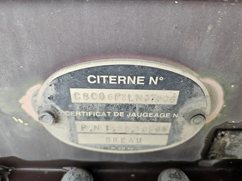 Semi-remorque citerne Magyar RVS - INOX - 38.5 M3- 7 Comp.: photos 15 Semi-remorque citerne Magyar RVS - INOX - 38.5 M3- 7 Comp.: photos 15