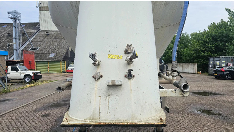 SPITZER Eurovrac Silo 43m3 - Semi-remorque citerne: photos 5 SPITZER Eurovrac Silo 43m3 - Semi-remorque citerne: photos 5