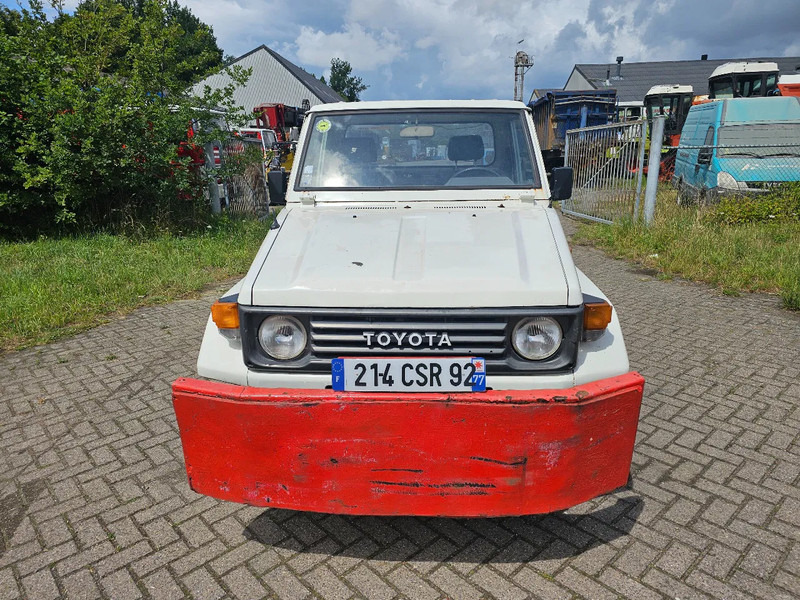 Toyota Land Cruiser LB71MOD - Voiture: photos 2 Toyota Land Cruiser LB71MOD - Voiture: photos 2